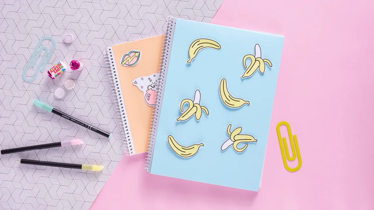 Materiały do ozdabiania zeszytu DIY