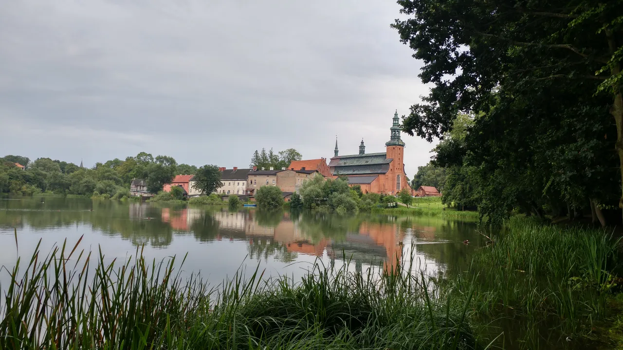 Zdjęcie Jezioro Kłodawskie: ukryte skarby i niesamowite atrakcje w okolicy