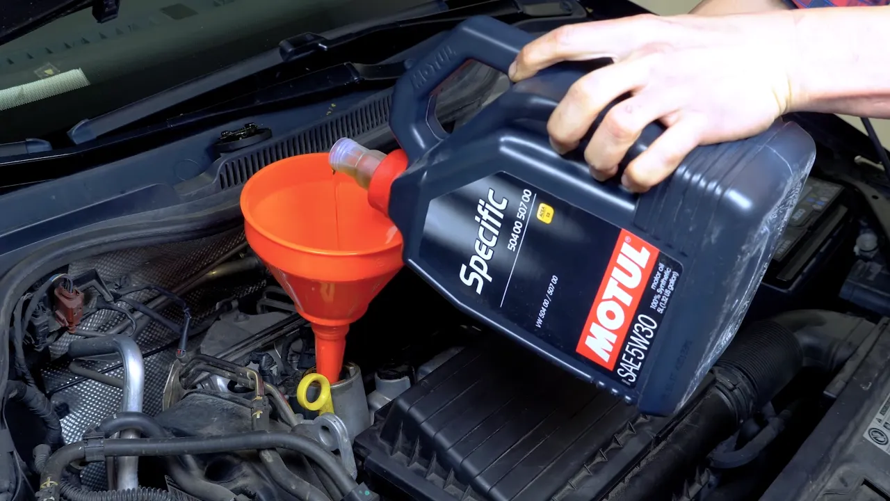Zdjęcie Das richtige Motoröl für deinen VW Polo: Empfehlungen & Tipps