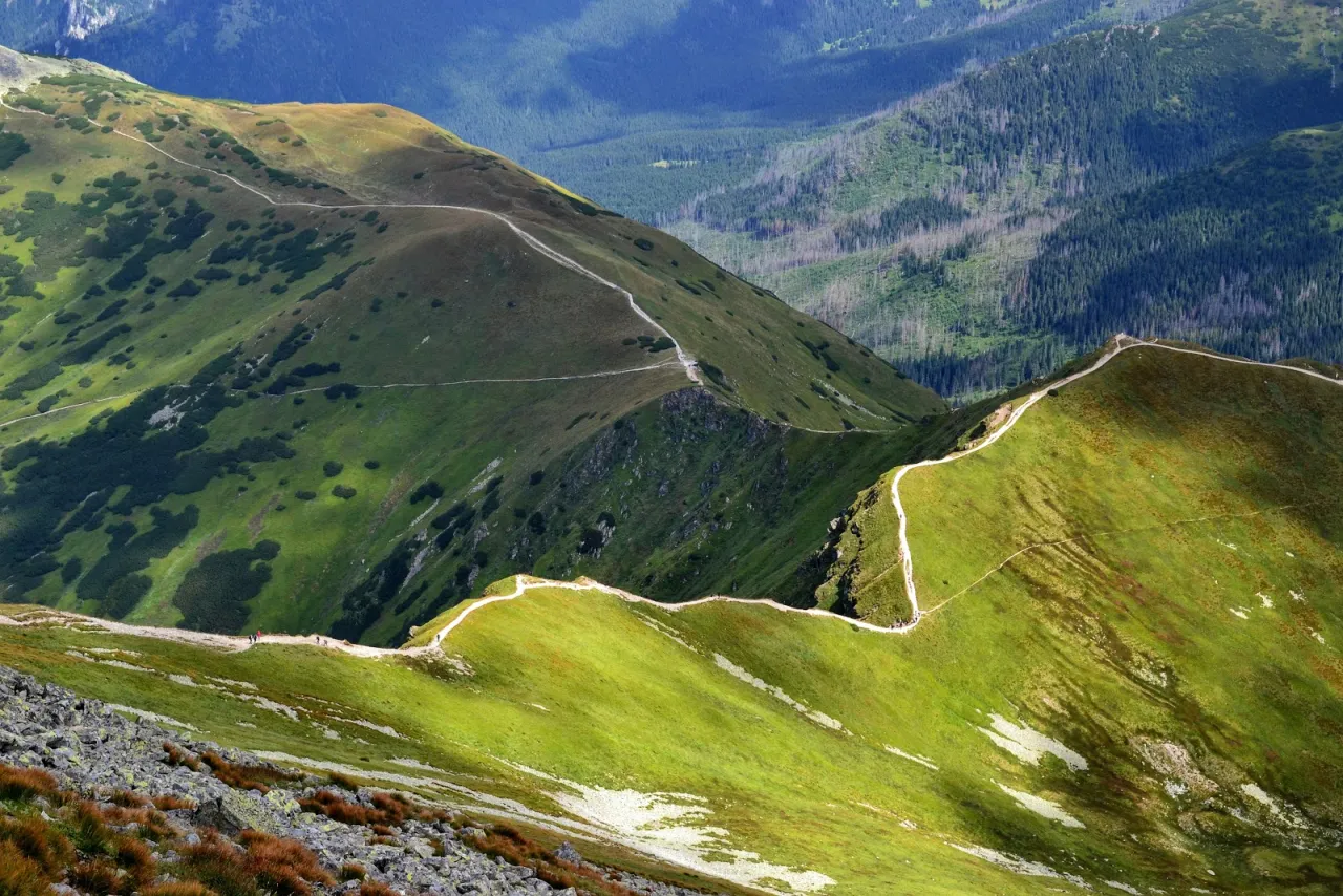 Starorobociański Wierch panorama z oddali