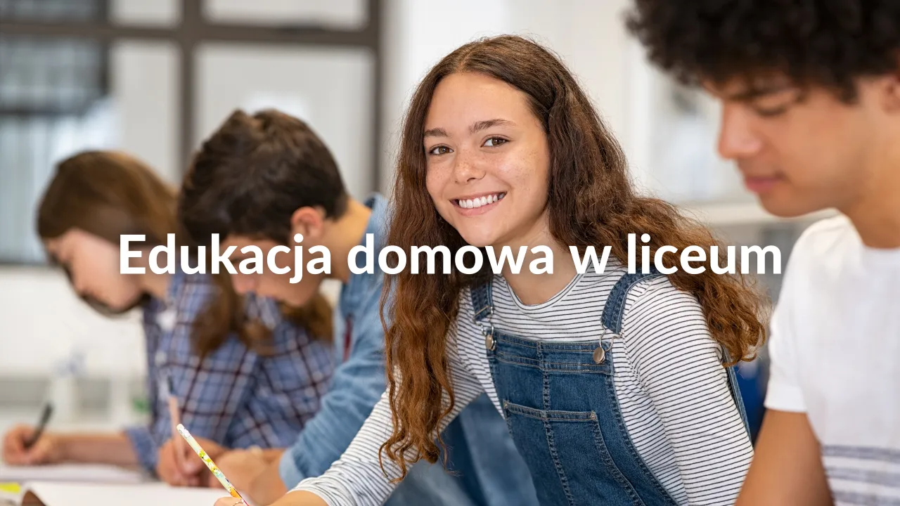 Uczeń liceum w edukacji domowej planuje naukę