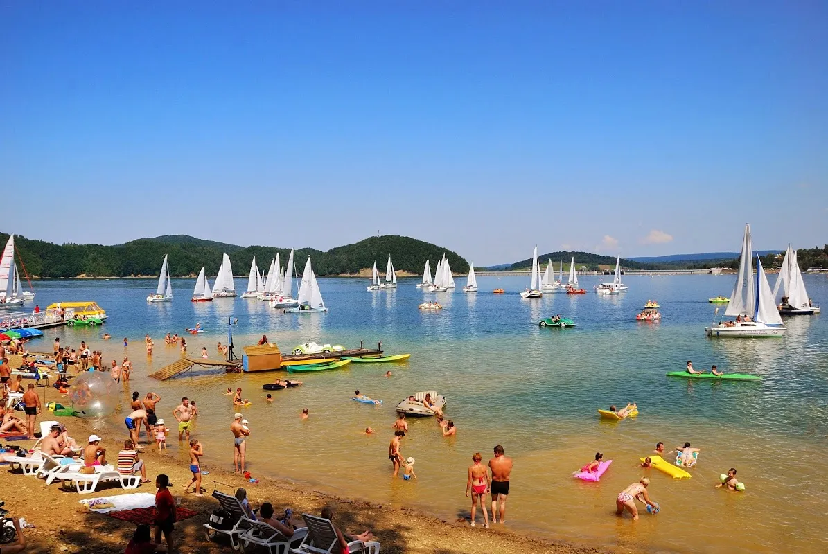 Jezioro Solińskie kąpielisko Polańczyk