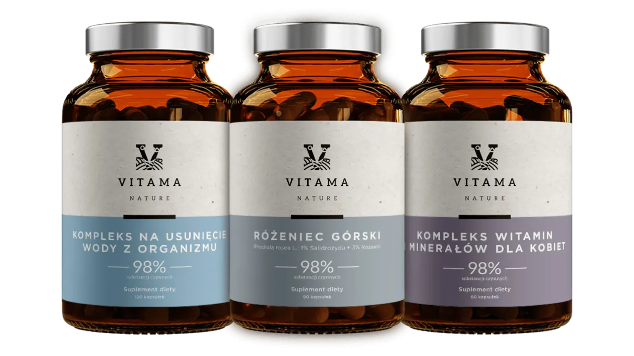 Kobieta w r&oacute;żnym wieku uśmiechnięta