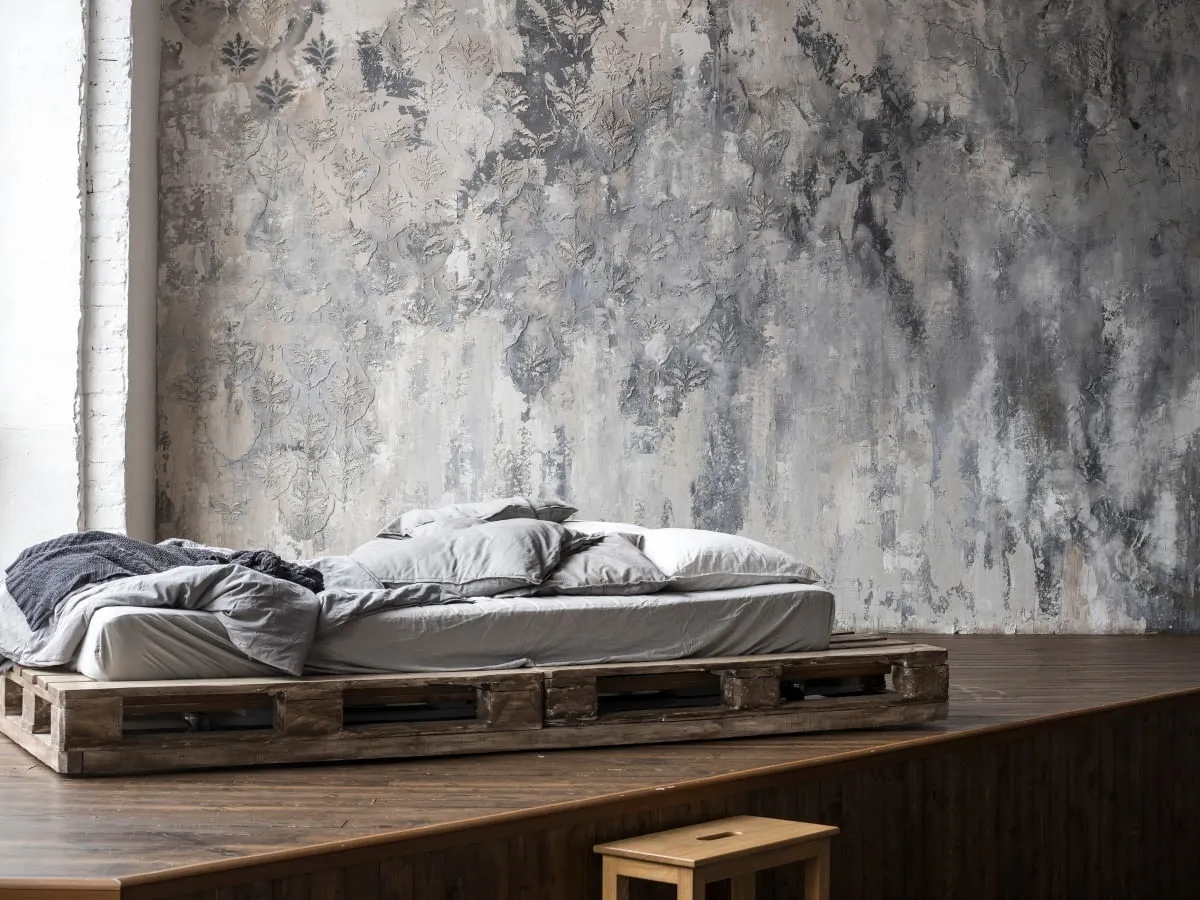 różne style tynku strukturalnego na ścianie