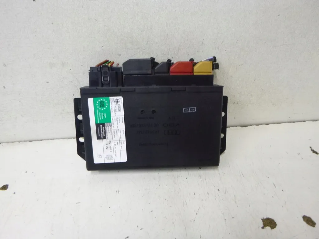 Audi A4 B5 moduł komfortu wygląd