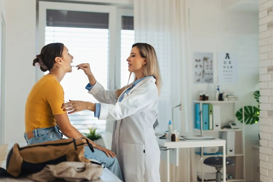 lekarz w przychodni POZ