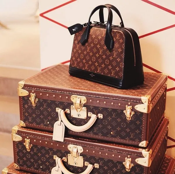Louis Vuitton torebka opłaty celne Brexit