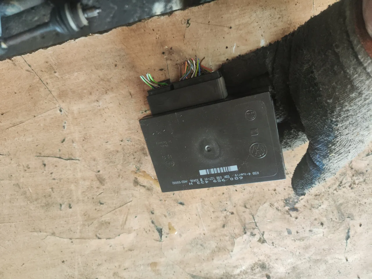 Volkswagen Polo 9N moduł komfortu lokalizacja