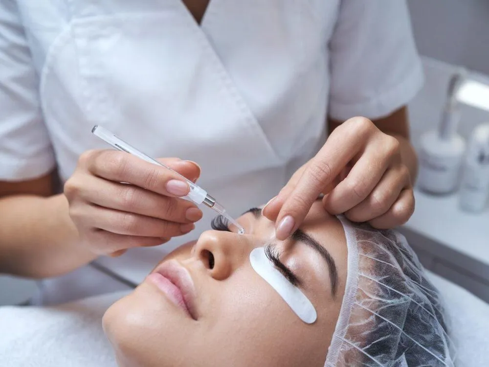 różne ceny laminacji rzęs mapa polski