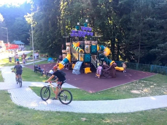 Iwonicz Zdrój atrakcje dla dzieci plac zabaw