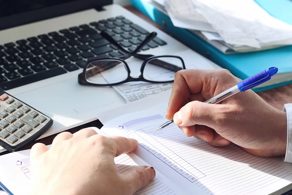 spedytor praca dokumenty