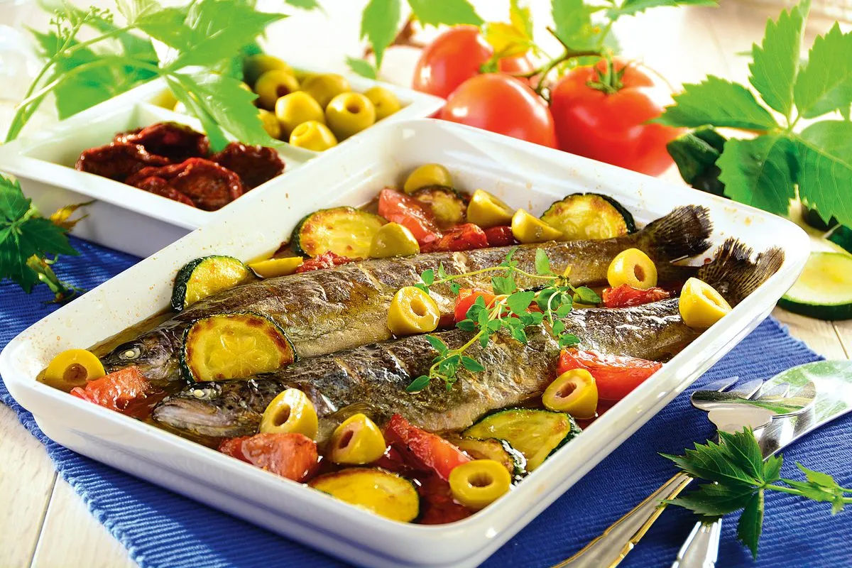 ryba pieczona smażona na parze