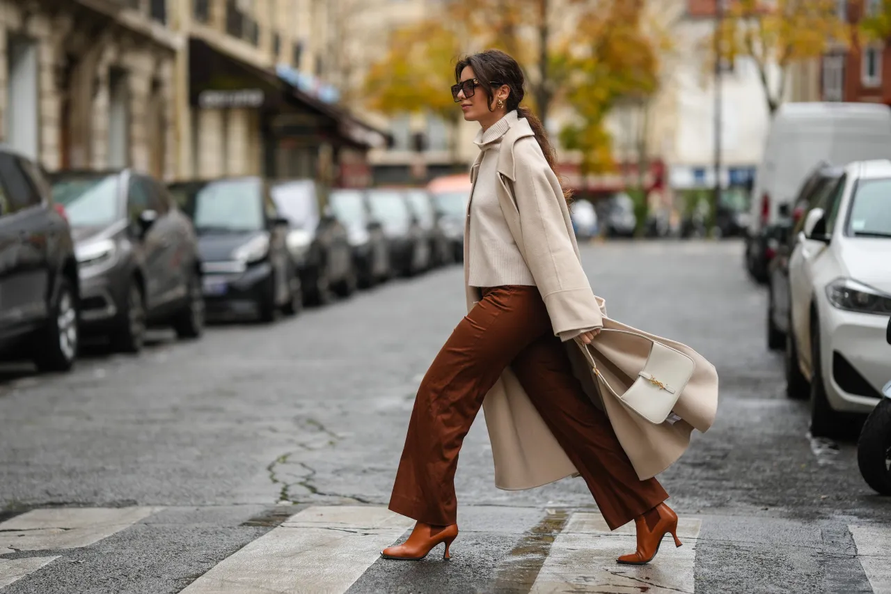damskie brązowe spodnie stylizacje