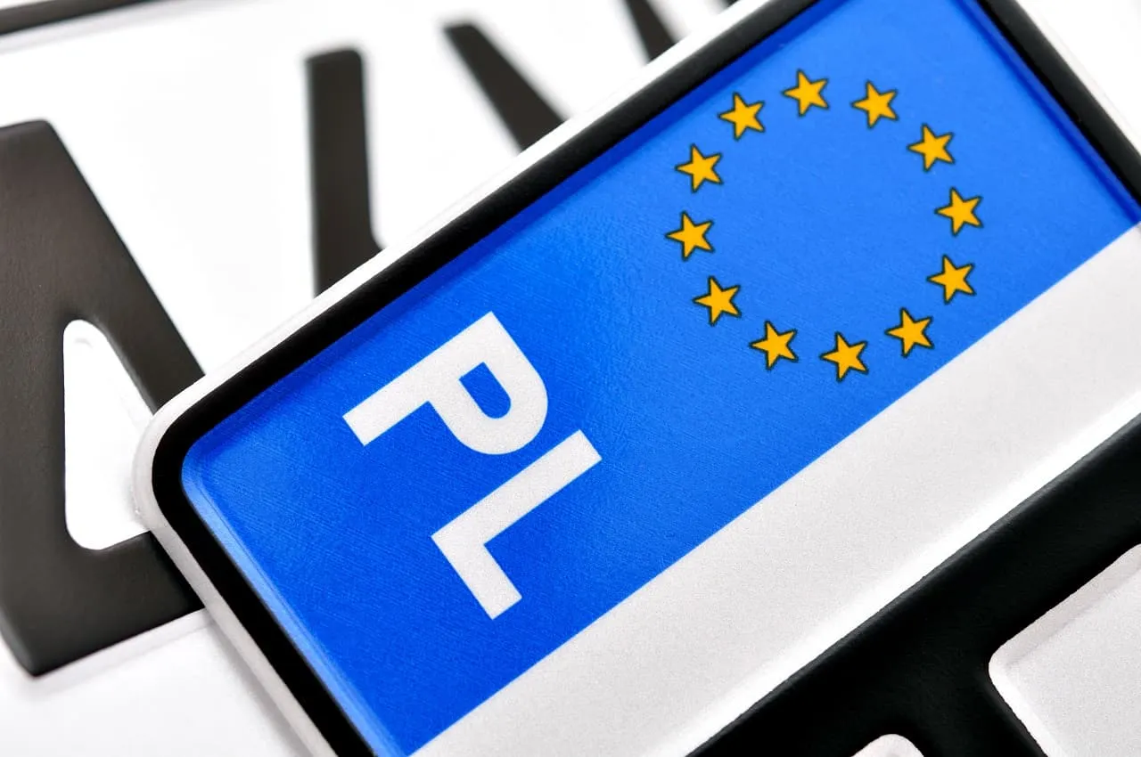 polski mandat brak tablic rejestracyjnych