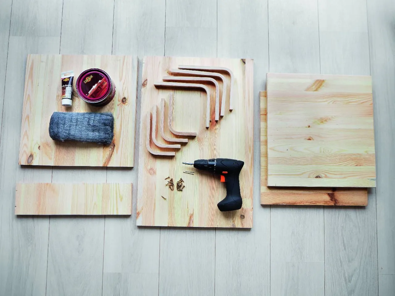 DIY szafka z desek inspiracje