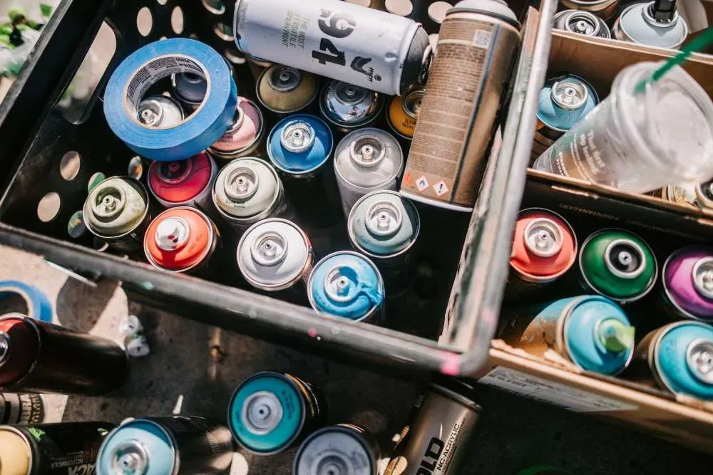 malowanie kartonu techniki