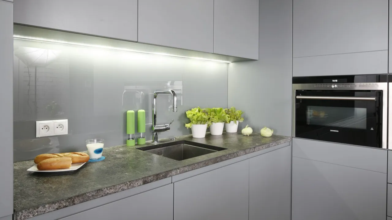 Nowoczesne alternatywy dla płytek w kuchni