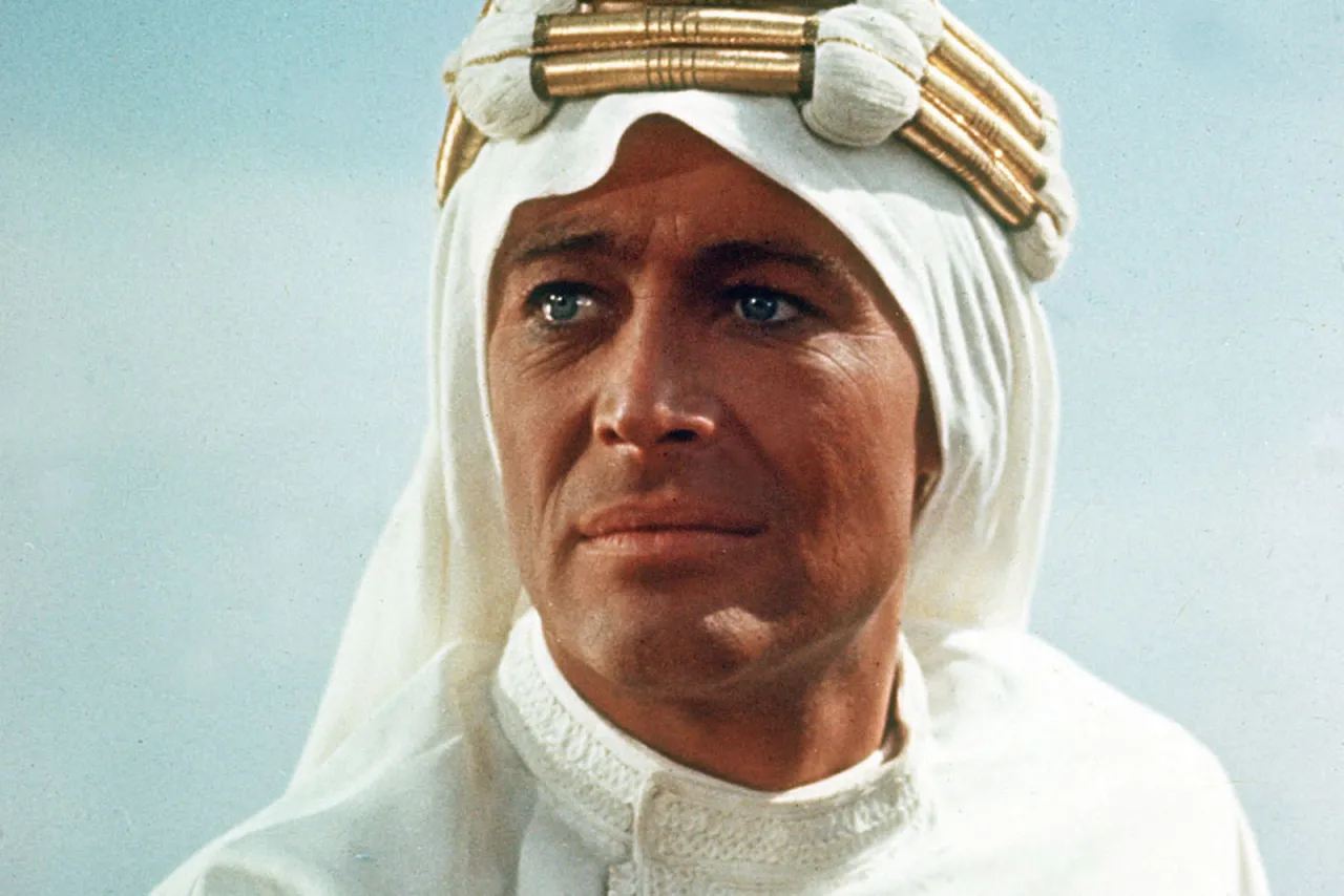 Peter O'Toole jako Lawrence z Arabii
