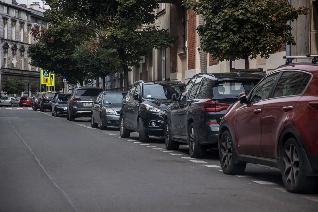 Problemy z parkowaniem na osiedlu