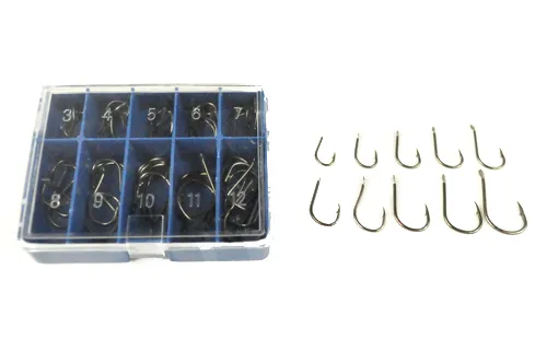 R&oacute;żne rodzaje haczyk&oacute;w wędkarskich na amura