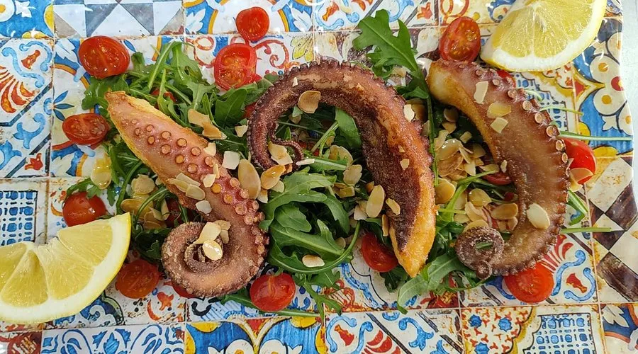 Piatti tipici siciliani Roll&ograve; Castellammare del Golfo