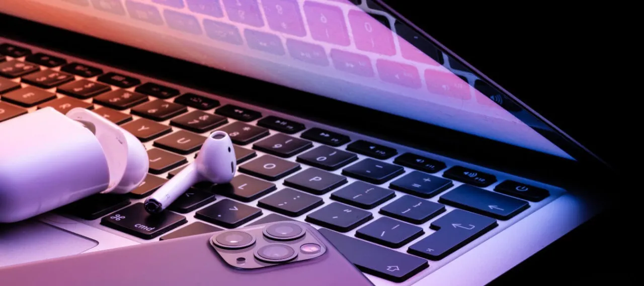 Zdjęcie Czy AirPods można połączyć z laptopem? Oto wszystko, co musisz wiedzieć