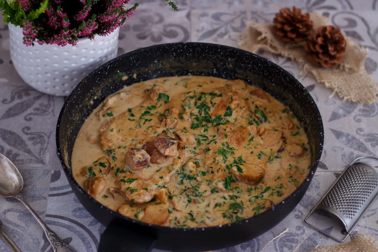 schab w sosie grzybowym