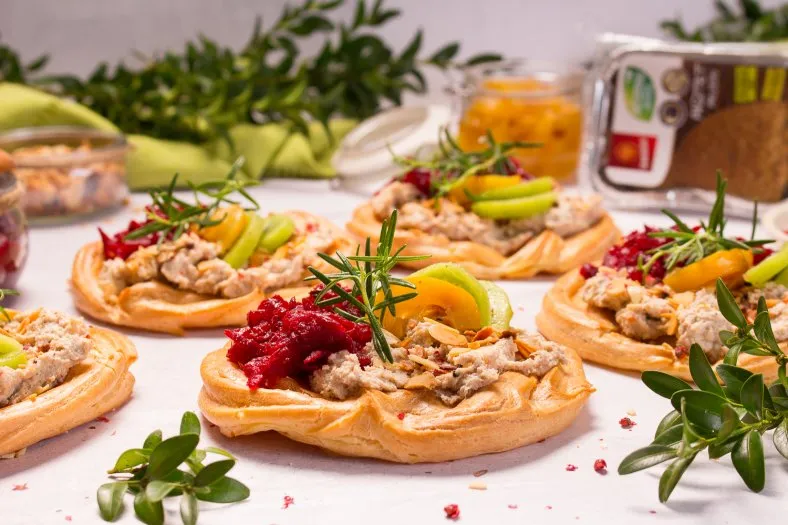 r&oacute;żnorodne dania obiadowe z pasztetem