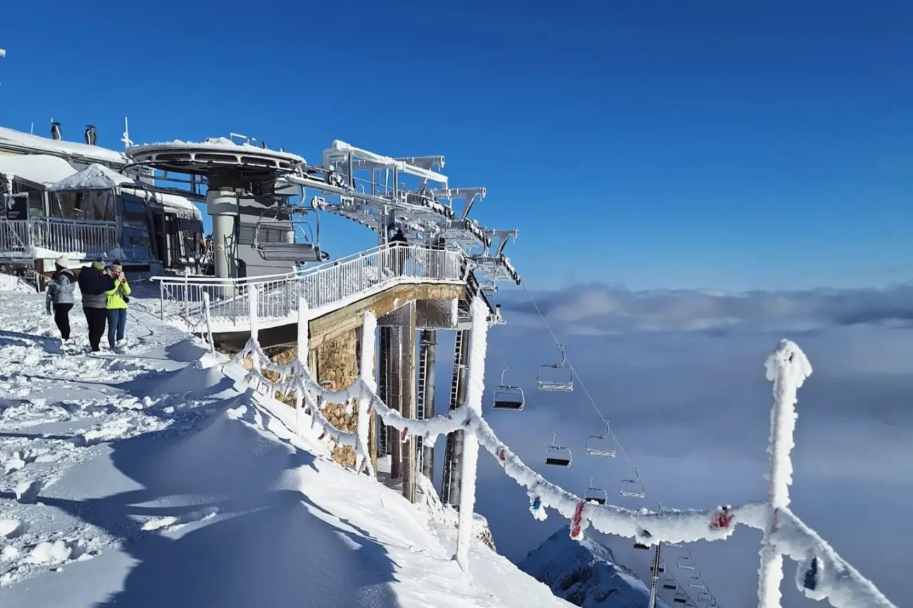 Kasprowy Wierch panorama Tatr o wschodzie słońca