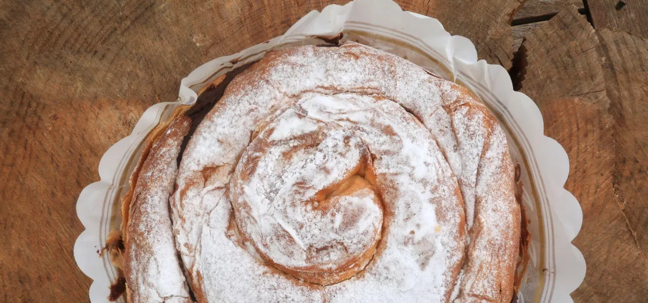 Ensaimada, sobrasada, oliwa z oliwek Majorka