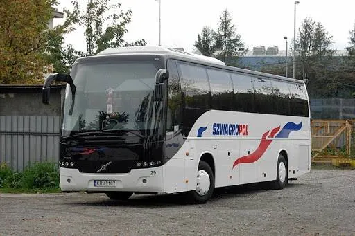 Autobus Szwagropol na trasie Nowy Sącz Kraków