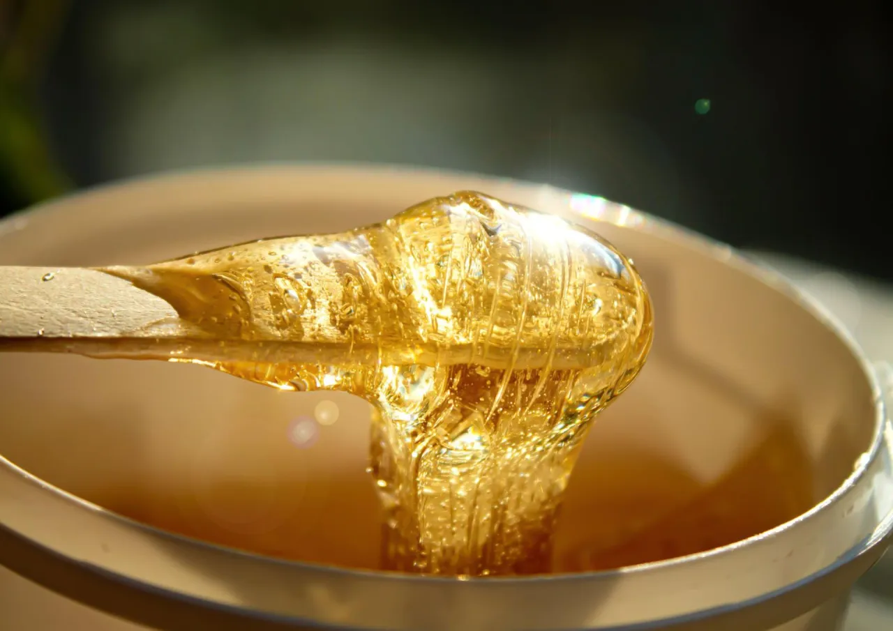 depilacja bikini pastą cukrową czy boli