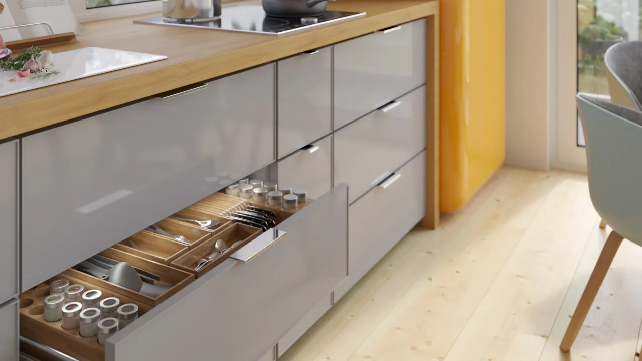 nowe uchwyty do front&oacute;w kuchennych