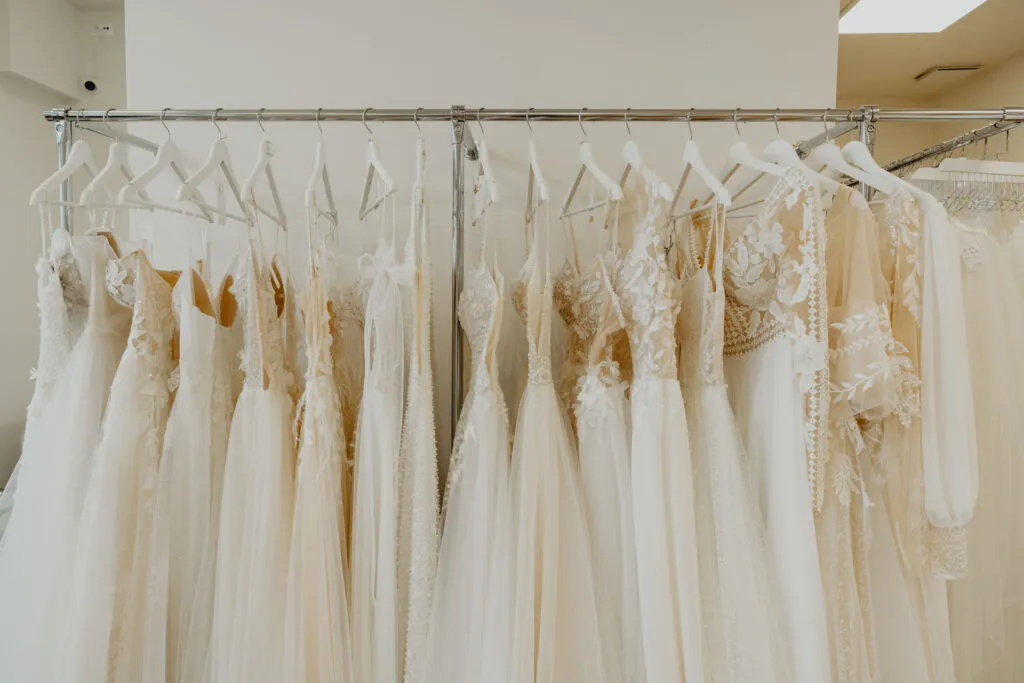 Komis sukien ślubnych Białystok, salon White Fox bride shop