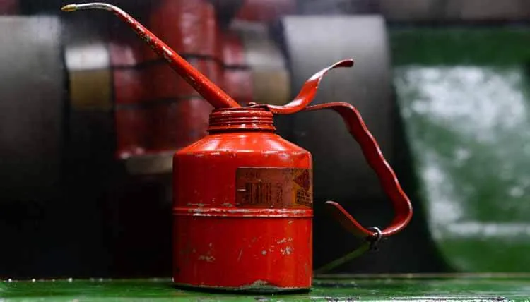 Motorölkanister leer tropffrei spülrein Unterschied