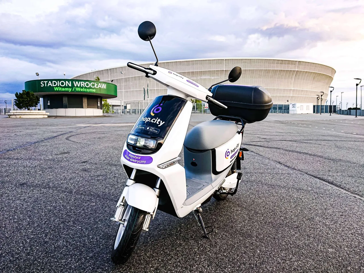 Zdjęcie Czy skuter to motorower? Poznaj kluczowe różnice i przepisy