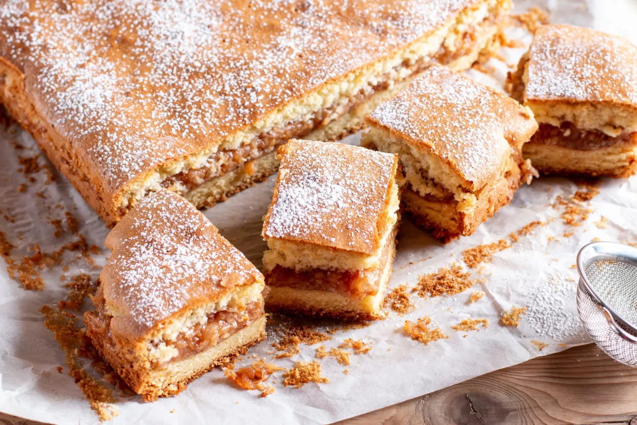 Zdjęcie Na czym smażyć jabłka do szarlotki, by uzyskać idealny smak?