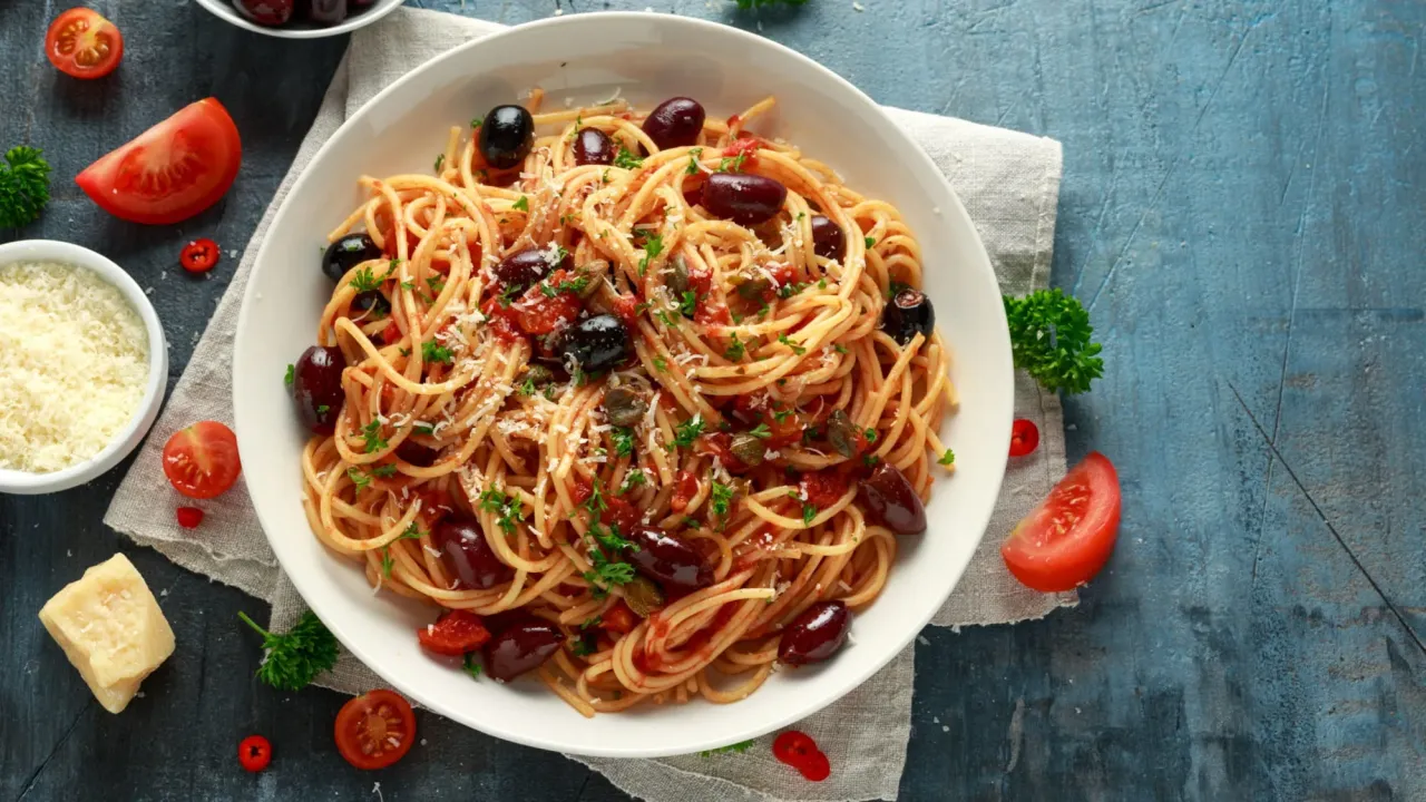 Zdjęcie Przepis na spaghetti z kurczakiem, który zachwyci Twoich gości