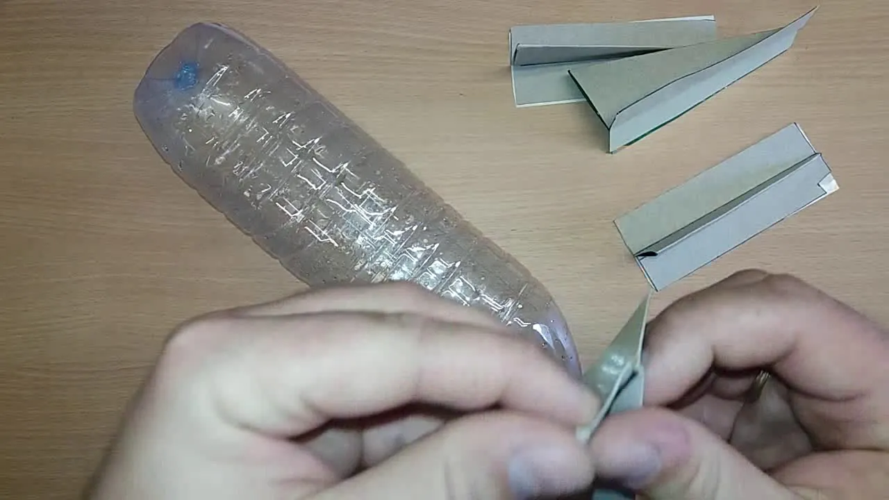 Zdjęcie Jak zrobić rakietę z butelki – łatwe kroki do udanego projektu DIY
