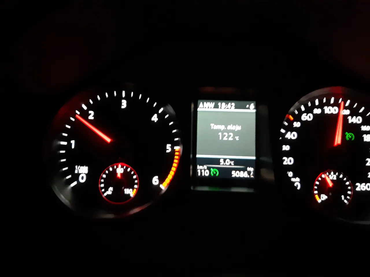 Zdjęcie Jaka temperatura oleju w silniku? Klucz do dłuższej żywotności silnika