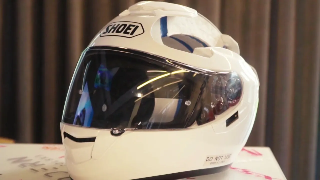 Zdjęcie Jak wyciszyć kask motocyklowy i cieszyć się komfortem jazdy