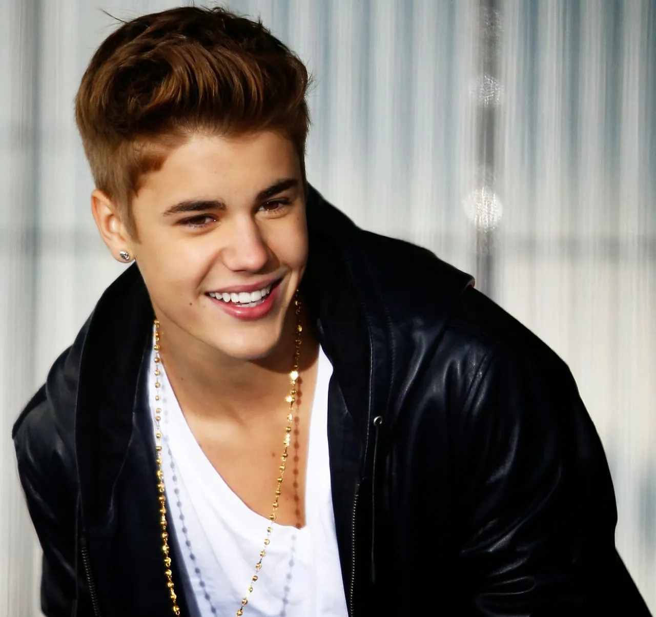Zdjęcie Justin Bieber wiek: Poznaj prawdę o młodym gwiazdorze pop