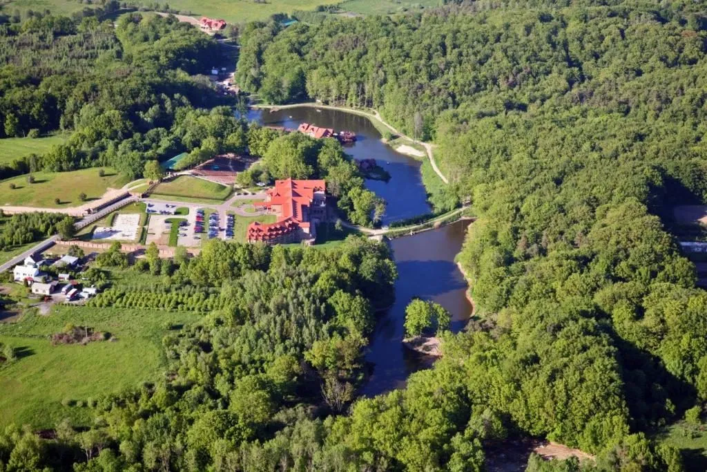 Zdjęcie Gdzie z dzieckiem na wakacje? Sprawdź najlepsze miejsca i uniknij błędów!