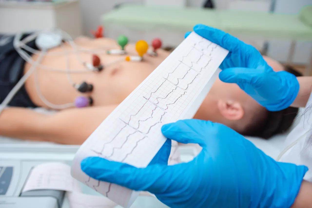 Zdjęcie Jak się przygotować do badania EKG, aby uniknąć nieprzyjemności?