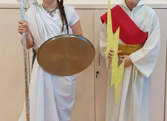 Zdjęcie Jak zrobić strój Zeusa - krok po kroku do idealnego kostiumu