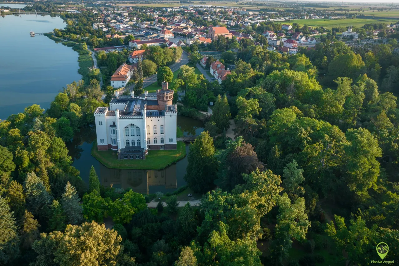 Zdjęcie Atrakcje Kórnik - Odkryj najpiękniejsze miejsca i ich historię