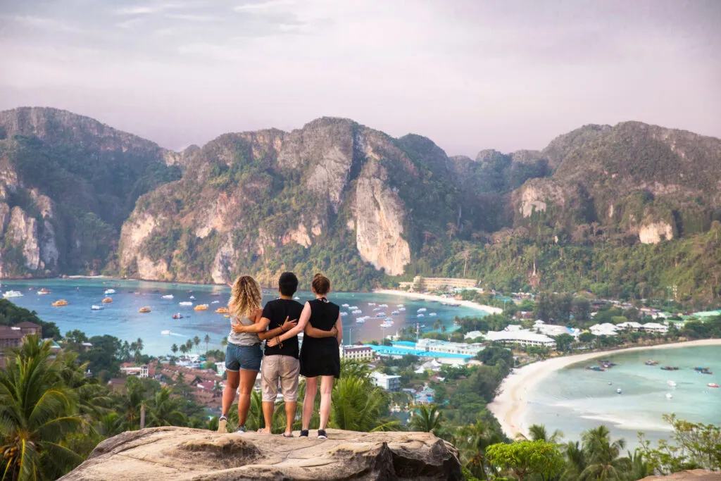 Aktywności w g&oacute;rach i nad morzem