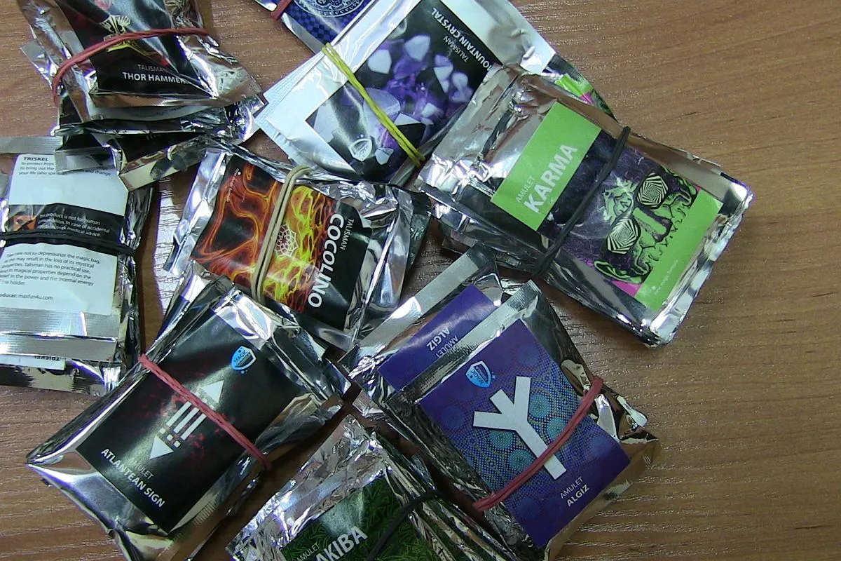 mylące opakowania dopalaczy etykiety