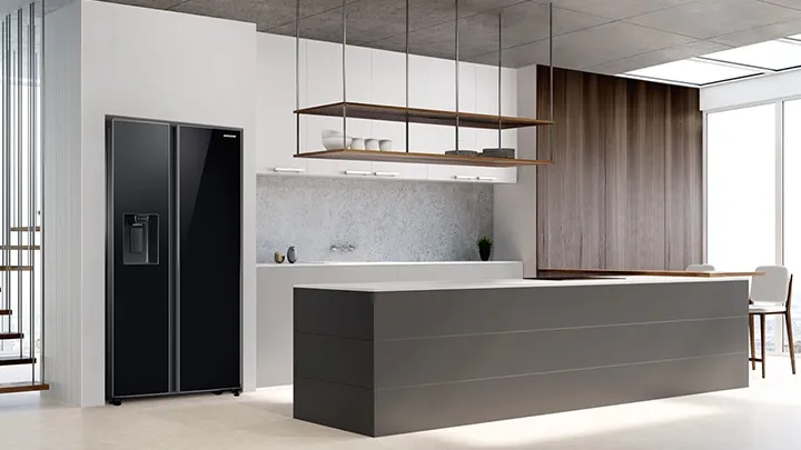 czarna lodówka Samsung w nowoczesnej kuchni