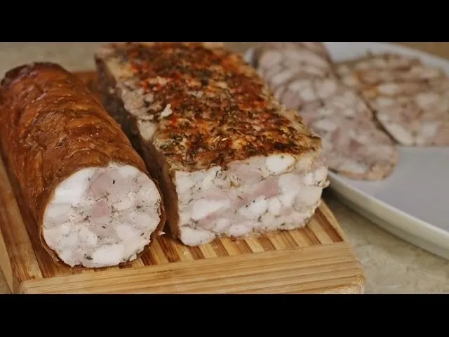 składniki na kiełbasę z kurczaka domową